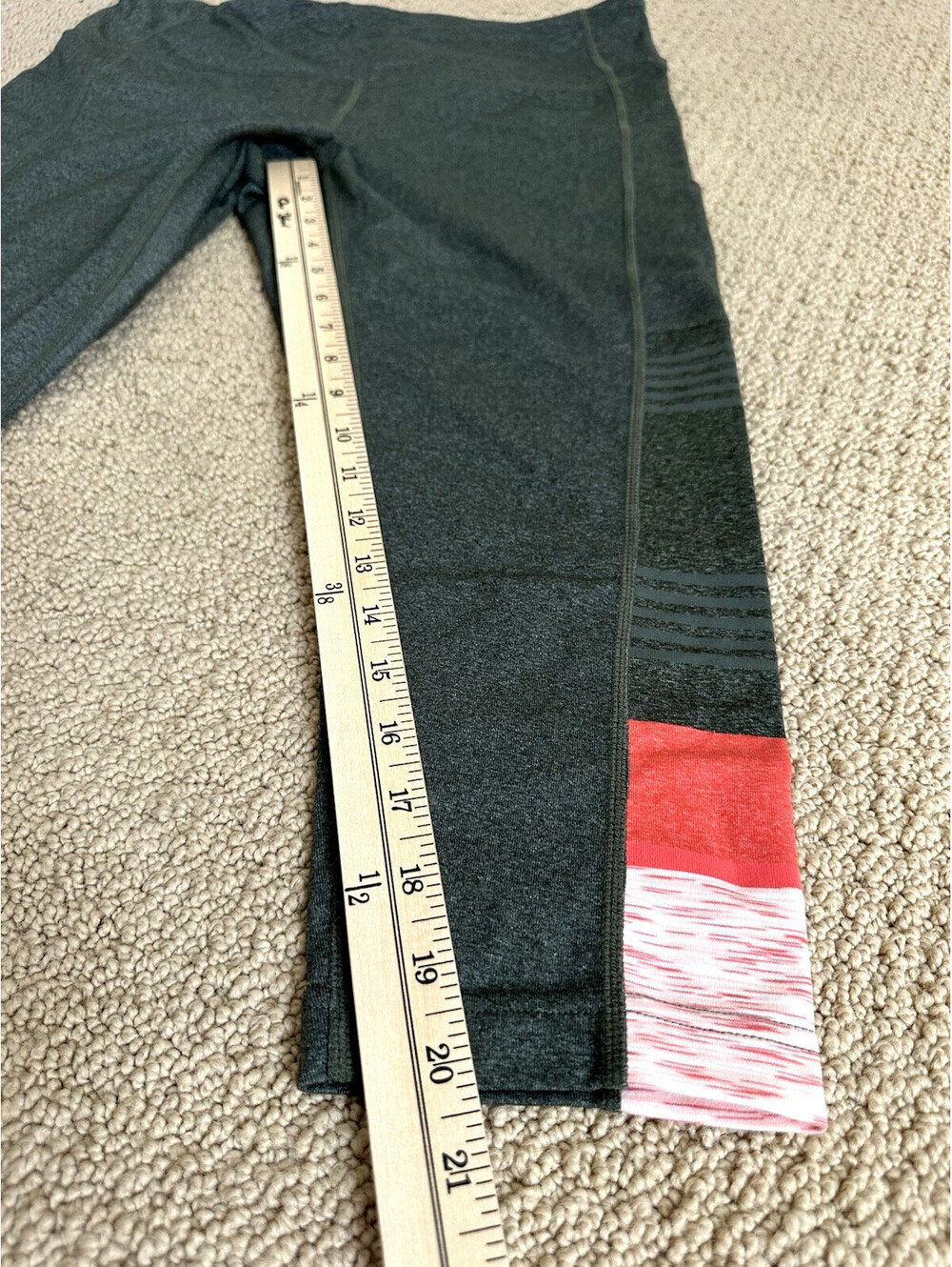 Prana Capri Leggings Yoga Leggings Women's Size XL Olive Green W/ Side Pockets - Picture 7 of 7